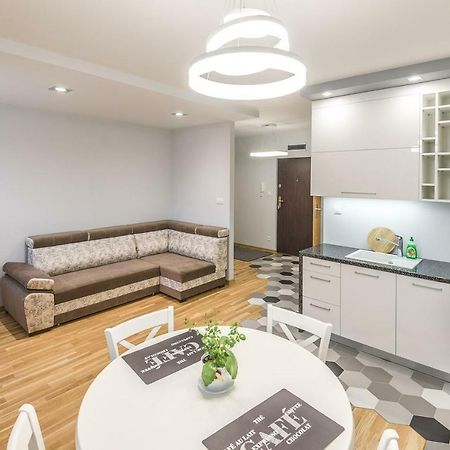 Grojec  Apartament 48M W Centrum Grojca מראה חיצוני תמונה