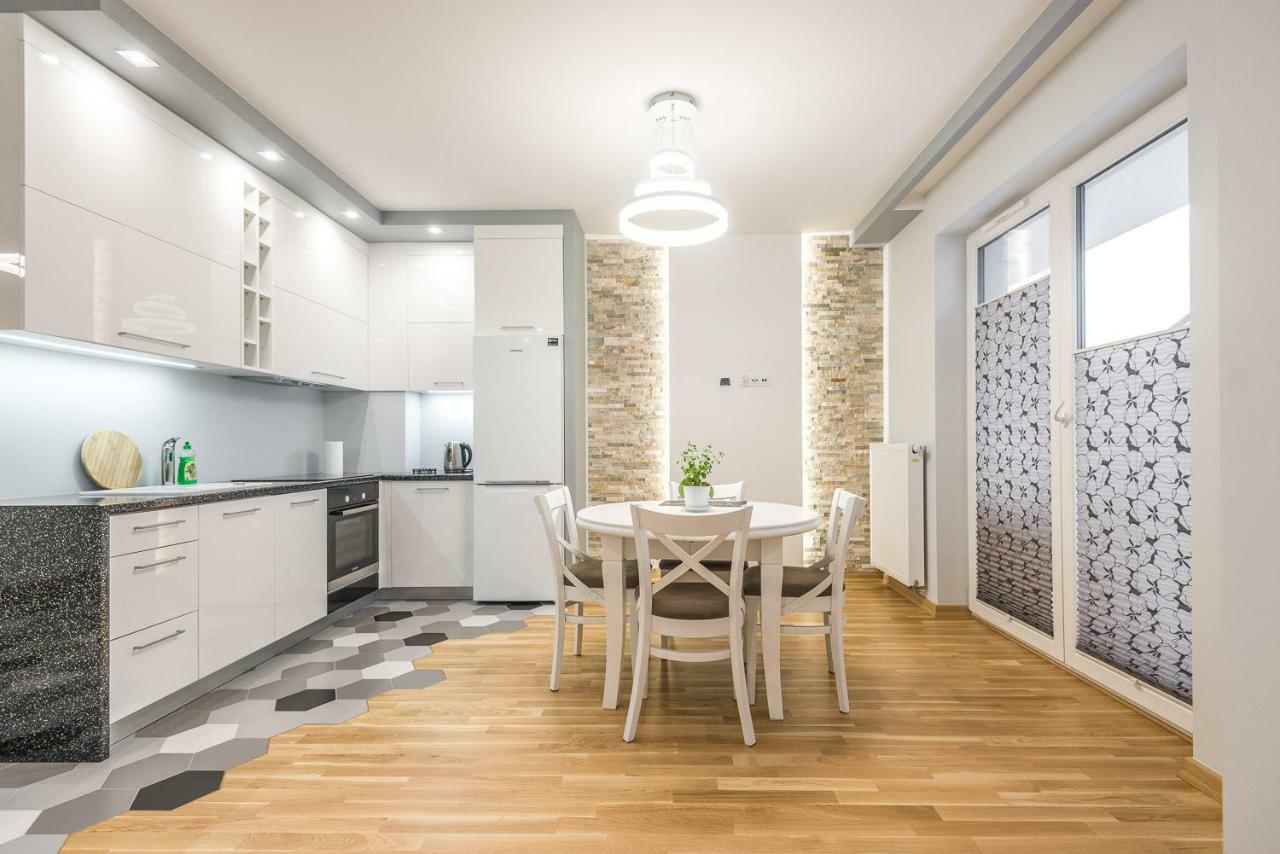 Grojec  Apartament 48M W Centrum Grojca מראה חיצוני תמונה