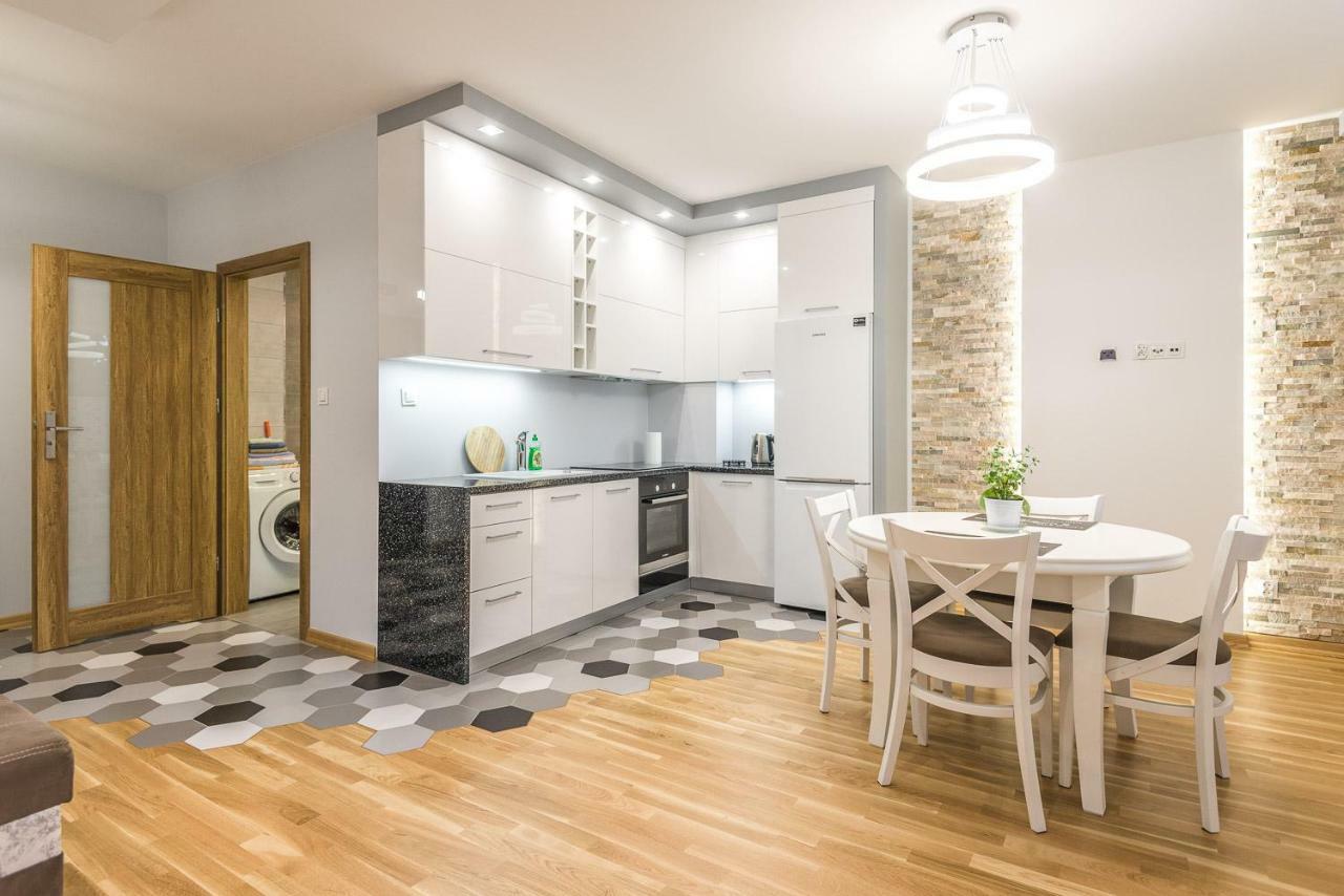 Grojec  Apartament 48M W Centrum Grojca מראה חיצוני תמונה